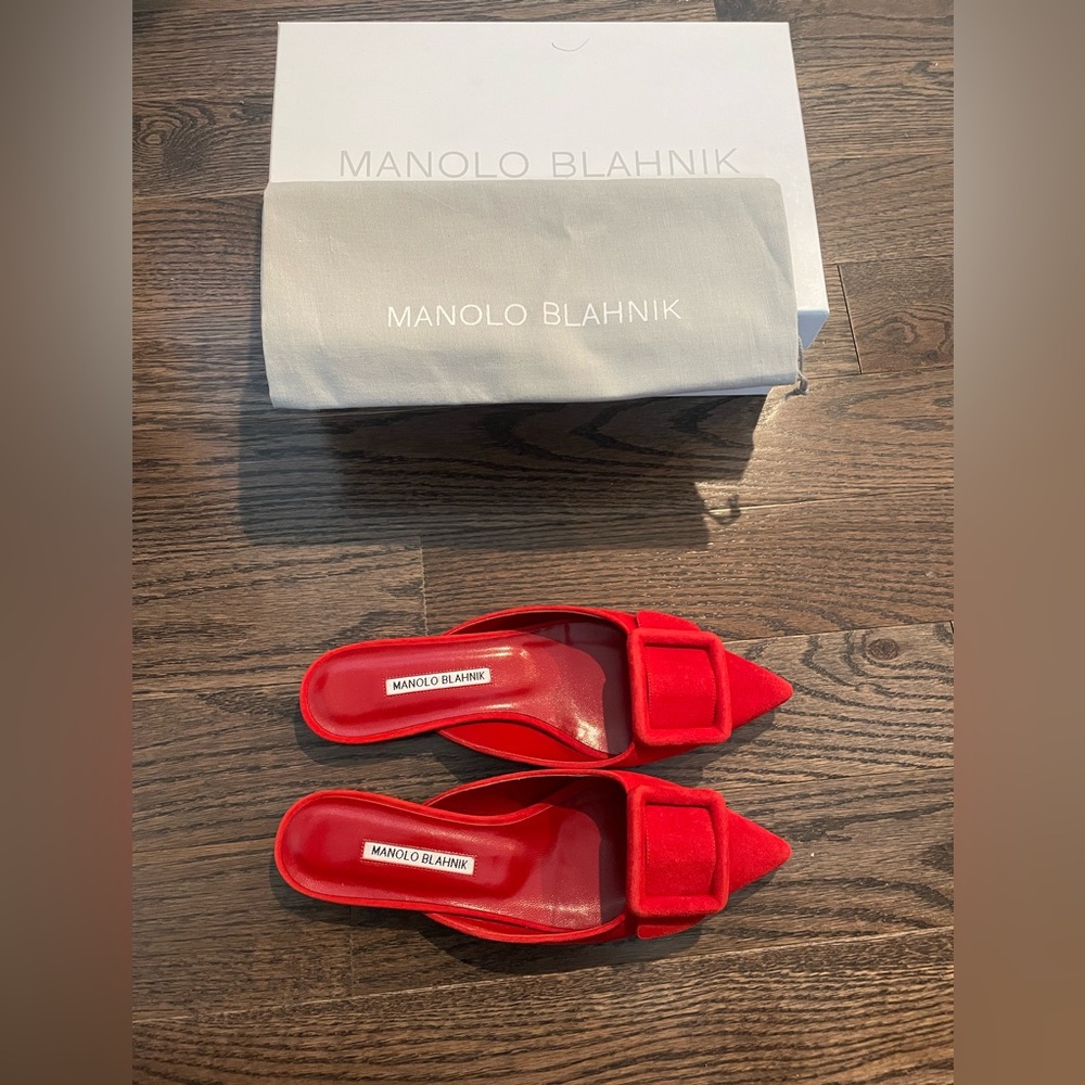 New Manolo Blahnik Maysale Red Suede Buckle Flat Size 38 / 8 US - Picture 2 of 7